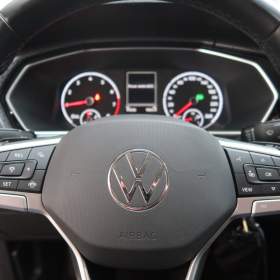 Foto inzerátu Volkswagen T-Cross 1.0 TSI