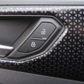 Foto inzerátu Volkswagen T-Cross 1.0 TSI