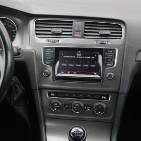 Foto inzerátu Volkswagen Golf 1.2 TSI