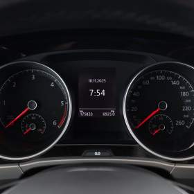 Foto inzerátu Volkswagen Touran 1.6 TDI