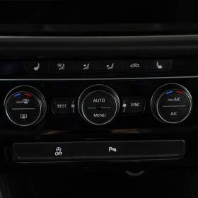 Foto inzerátu Volkswagen Touran 1.6 TDI