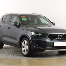 Fotka k inzerátu Volvo XC40 B4 / 19648815