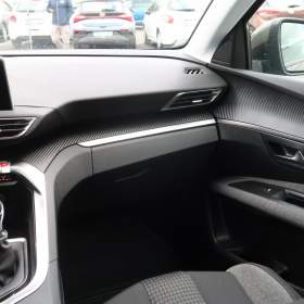 Foto inzerátu Peugeot 3008 1.2 PureTech