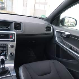Foto inzerátu Volvo V60 D2 2.0