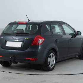 Foto inzerátu Kia Ceed 1.4 CVVT