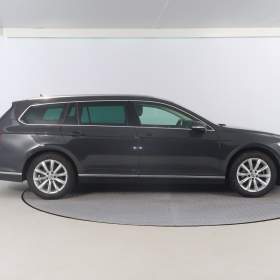 Foto inzerátu Volkswagen Passat 2.0 TDI