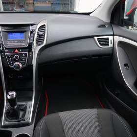 Foto inzerátu Hyundai i30 1.6 MPI