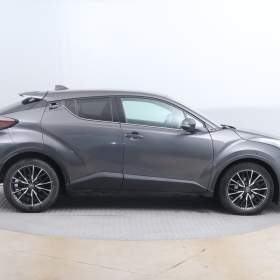 Foto inzerátu Toyota C-HR 1.8 Hybrid