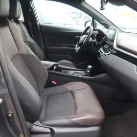 Foto inzerátu Toyota C-HR 1.8 Hybrid