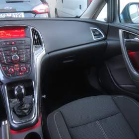 Foto inzerátu Opel Astra 2.0 CDTI