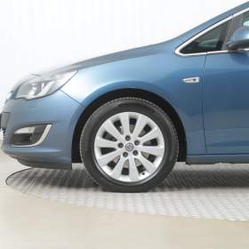 Foto inzerátu Opel Astra 2.0 CDTI