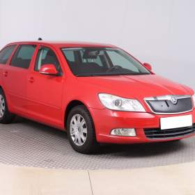 Fotka k inzerátu Škoda Octavia 1.6 / 19636084
