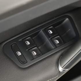 Foto inzerátu Volkswagen Golf 1.2 TSI