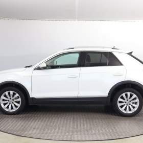 Foto inzerátu Volkswagen T-Roc 1.5 TSI