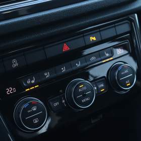 Foto inzerátu Volkswagen T-Roc 1.5 TSI