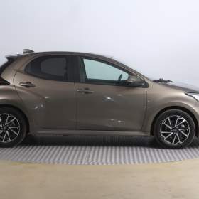 Foto inzerátu Toyota Yaris 1.5 VVT-i Hybrid