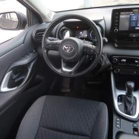 Foto inzerátu Toyota Yaris 1.5 VVT-i Hybrid