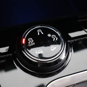 Foto inzerátu Peugeot 3008 1.5 BlueHDi