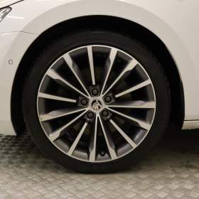 Foto inzerátu Škoda Superb 2.0 TSI