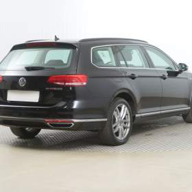 Foto inzerátu Volkswagen Passat 2.0 TDI