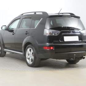 Foto inzerátu Mitsubishi Outlander 2.4 MIVEC