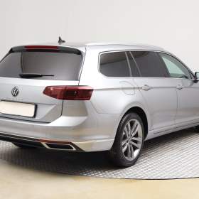 Foto inzerátu Volkswagen Passat 2.0 TDI