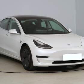 Tesla Model 3 Std Range Plus 52kWh / 19654764