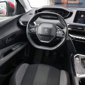 Foto inzerátu Peugeot 3008 1.2 PureTech