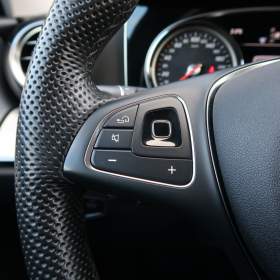 Foto inzerátu Mercedes-Benz Třídy E E 220 d 4MATIC