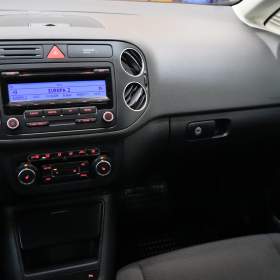 Foto inzerátu Volkswagen Golf 1.6 TDI