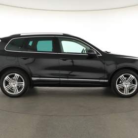 Foto inzerátu Volkswagen Touareg 3.0 TDI