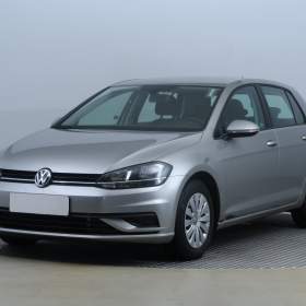 Foto inzerátu Volkswagen Golf 1.0 TSI