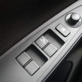 Foto inzerátu Mazda 2 1.5 16V