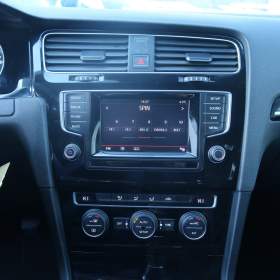 Foto inzerátu Volkswagen Golf 1.4 TSI