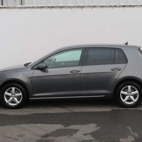 Foto inzerátu Volkswagen Golf 1.5 TSI