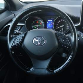 Foto inzerátu Toyota C-HR 1.8 Hybrid