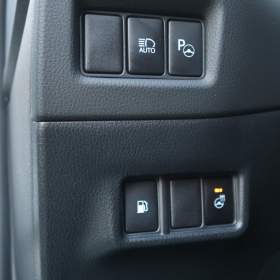 Foto inzerátu Toyota C-HR 1.8 Hybrid