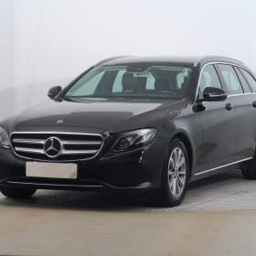 Foto inzerátu Mercedes-Benz Třídy E E 220 d
