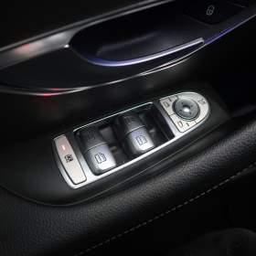 Foto inzerátu Mercedes-Benz Třídy E E 220 d