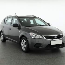 Fotka k inzerátu Kia Ceed 1.4 CVVT / 19654806