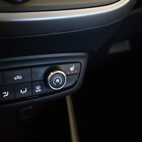 Foto inzerátu Opel Crossland 1.2