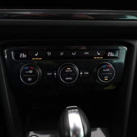 Foto inzerátu Volkswagen Tiguan 2.0 TDI