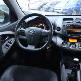 Foto inzerátu Toyota Rav4 2.2 D-4D