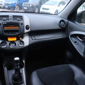 Foto inzerátu Toyota Rav4 2.2 D-4D