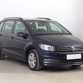 Foto inzerátu Volkswagen Touran 2.0 TDI