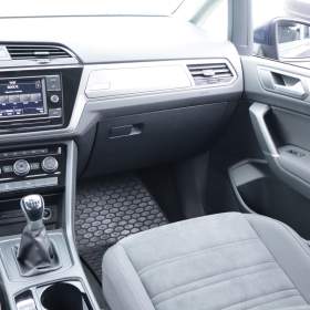 Foto inzerátu Volkswagen Touran 2.0 TDI