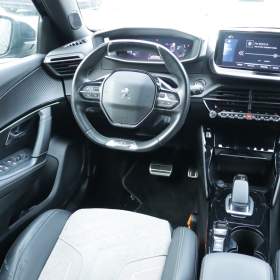Foto inzerátu Peugeot e-2008 50 kWh