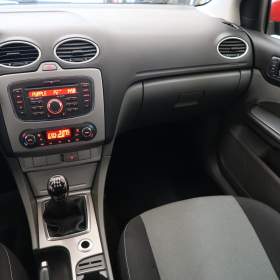 Foto inzerátu Ford Focus 1.6 16V