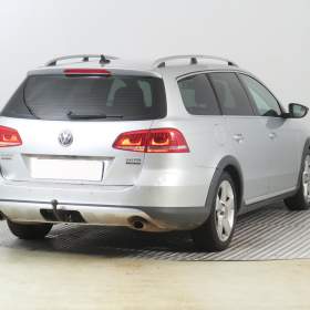 Foto inzerátu Volkswagen Passat 2.0 TDI