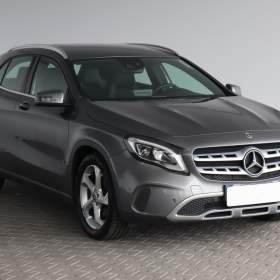 Fotka k inzerátu Mercedes- Benz GLA GLA 220 d / 19458574